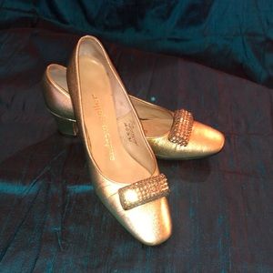 vintage 70s Andrew Geller gold & rhinestone pumps